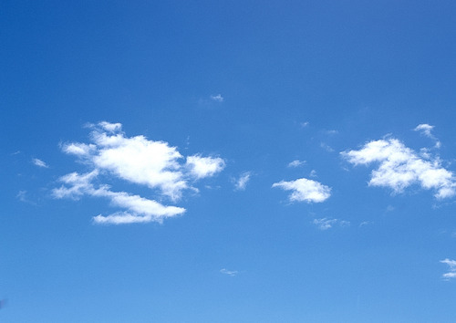 空は螺旋のように降りそそぐ